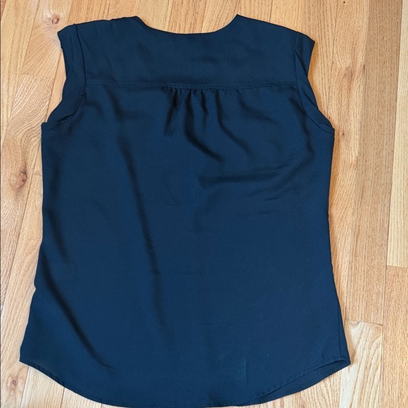 New York & Company Black Women's Top - Picture 4 of 4